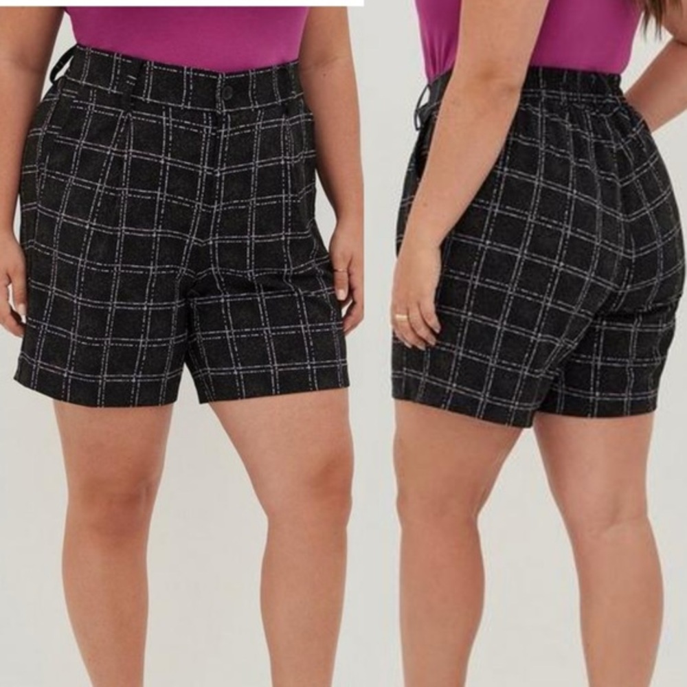 NWT Torrid size 14 black plaid Bermuda shorts
